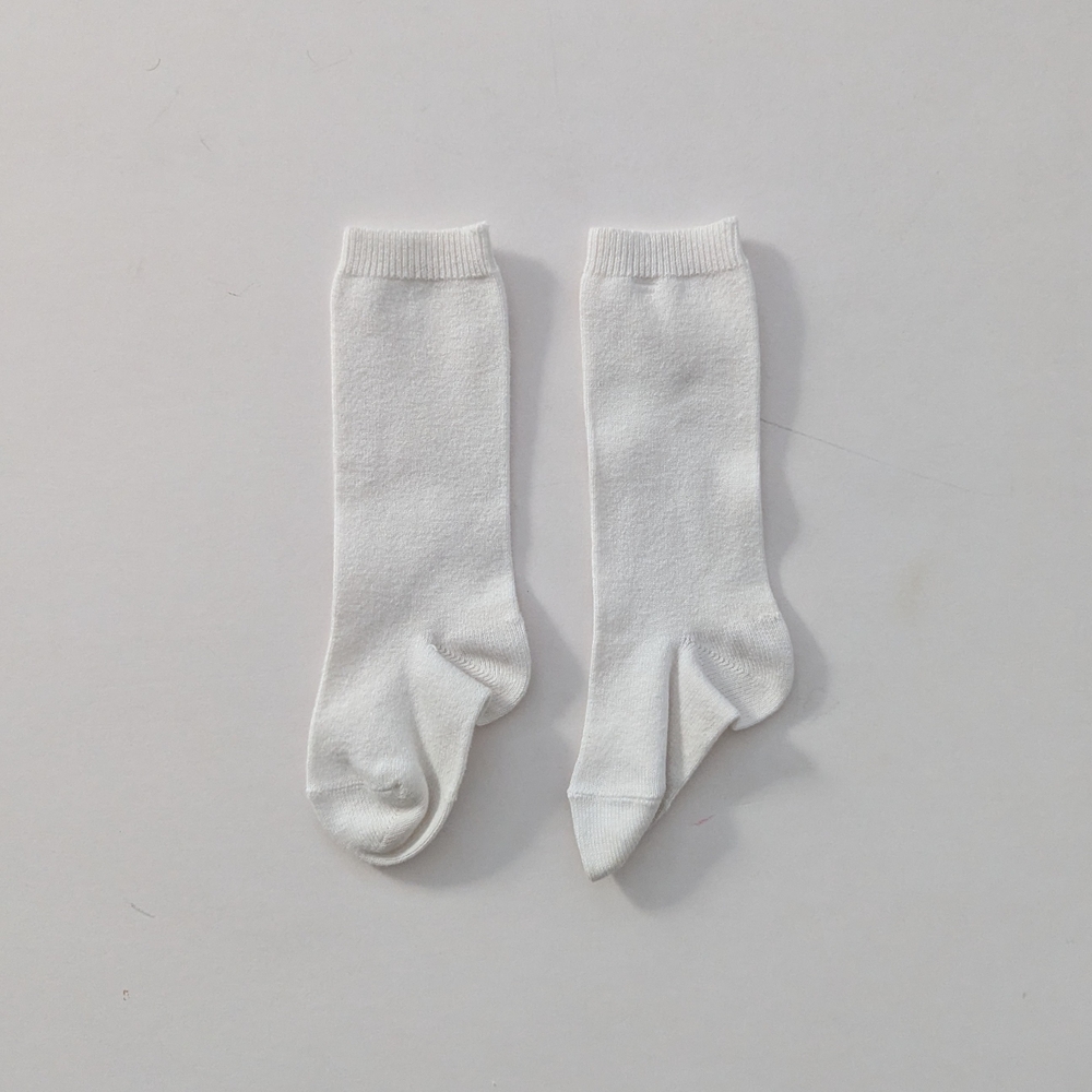 Condor Flat White Plain Stitch Knee Socks 0